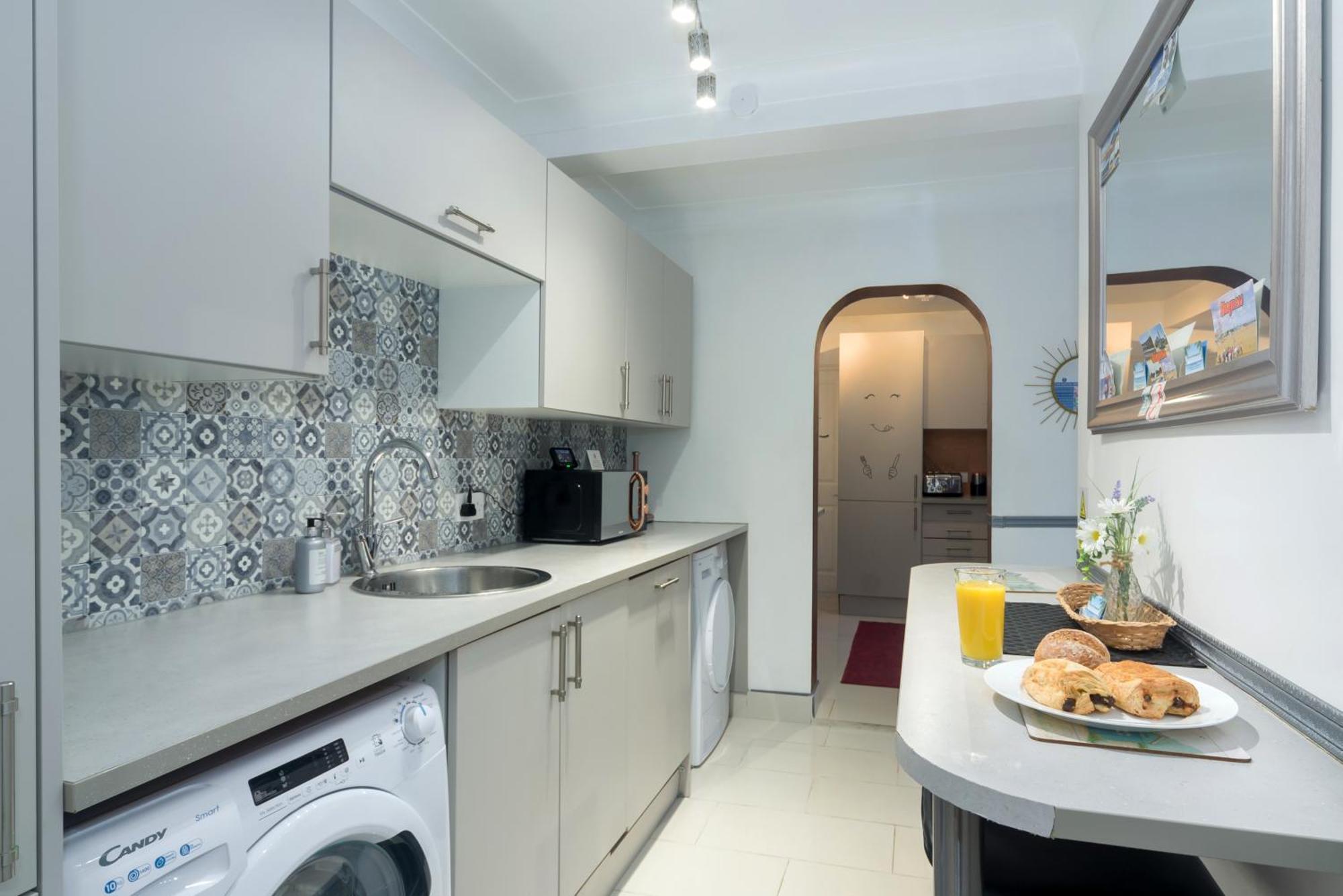 Apartment Pleasure With Garden *